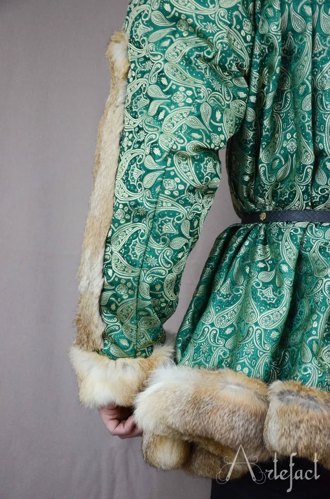 manteau noble mi cuisse.webp
