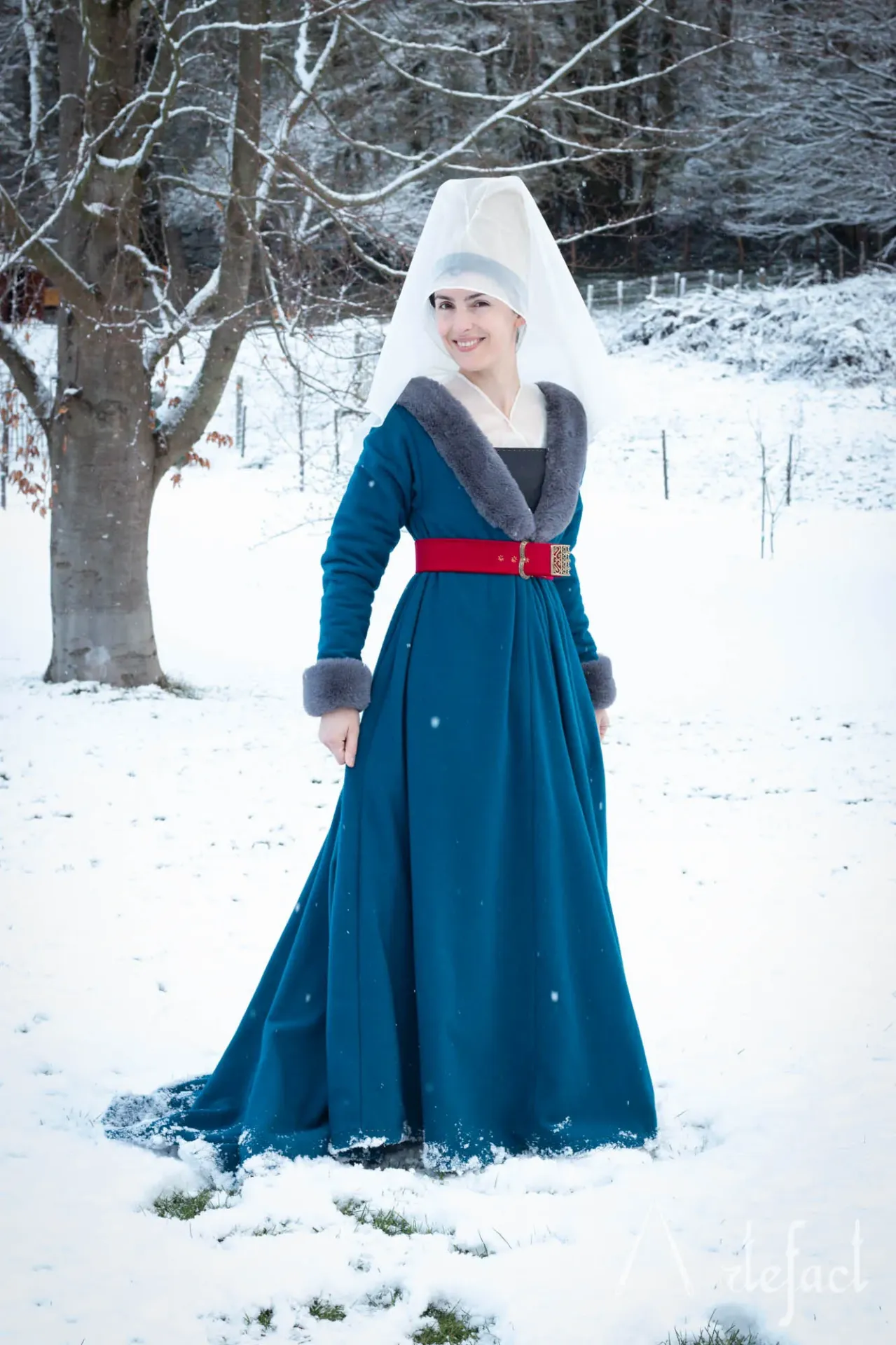 Tassel dress - Reconstruction (Twill wool, Silk taffeta, No trim, Cotton, Machine stitching)